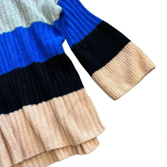 Altar’d State Color Block Flare Sleeve Chunky Fall Turtleneck Sweater M - Picture 2 of 4
